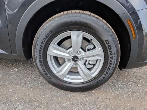 New 2026 Kia Sorento LX FWD image 11