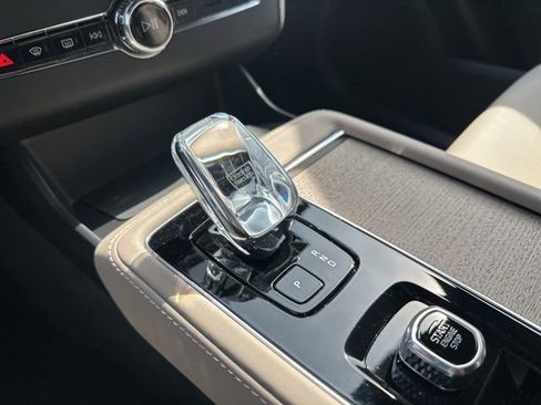 New 2026 Volvo XC90 B6 Plus AWD/4WD image 16