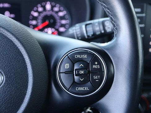 Used 2020 Kia Soul X-Line image 12