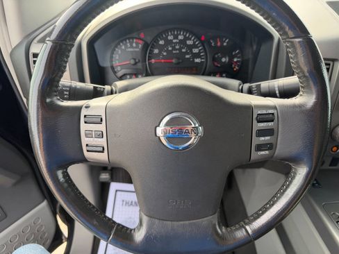 Used 2004 Nissan Titan LE w/ (Tow) Big Tow Pkg image 17