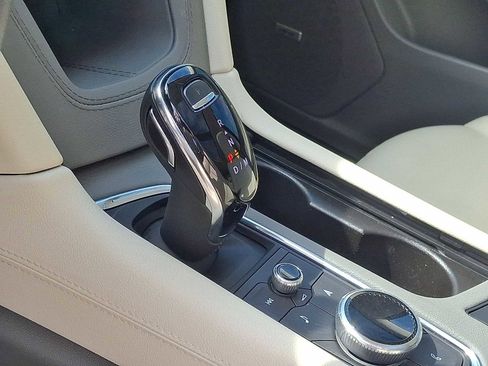 Used 2024 Cadillac XT5 Premium Luxury AWD/4WD image 12
