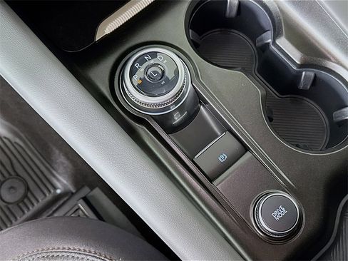 Used 2025 Ford Explorer Active image 10