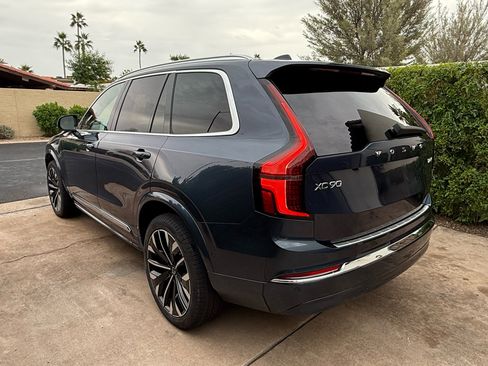 Used 2025 Volvo XC90 T8 Plus w/ Protection Package Premier image 5