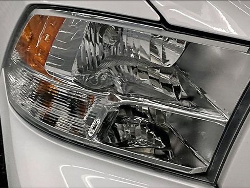 Used 2018 RAM 1500 Express w/ Express Value Package image 30