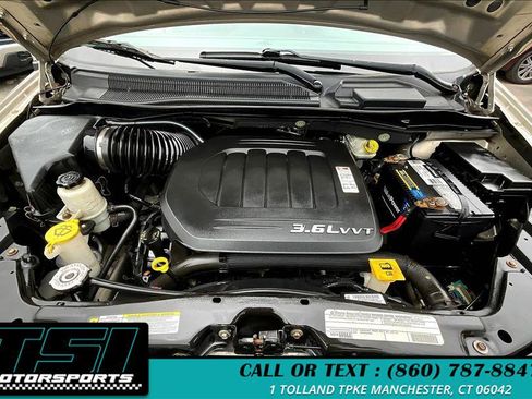 Used 2012 Dodge Grand Caravan SE image 10