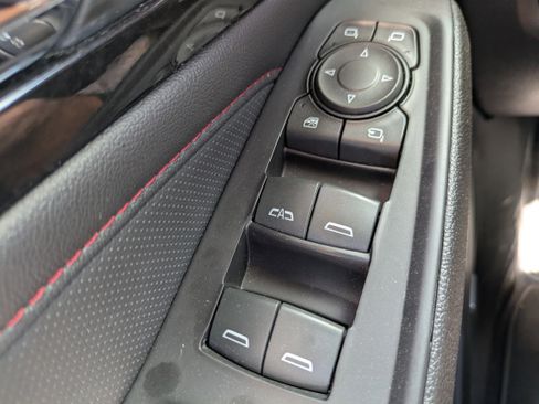 Used 2023 Chevrolet Traverse RS AWD/4WD image 27