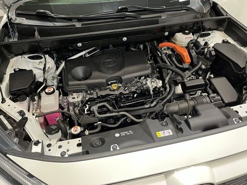 Used 2022 Toyota RAV4 Limited image 19