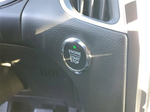 Used 2023 Ford Edge SEL image 23