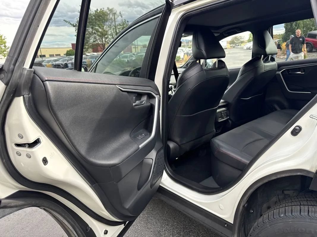 Used 2022 Toyota RAV4 XSE w/ Premium Package AWD/4WD image 50