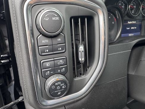 Used 2021 Chevrolet Silverado 3500 LTZ w/ LTZ Convenience Package image 5