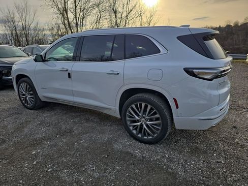 New 2026 Buick Enclave Avenir w/ Super Cruise Package image 3