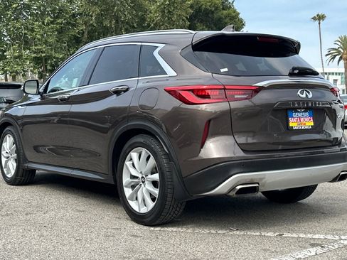 Used 2019 INFINITI QX50 Essential w/ Premium Heat Package AWD/4WD image 6