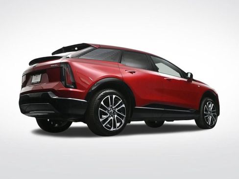 Certified 2025 Cadillac Optiq Sport 1 AWD/4WD image 28