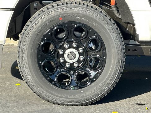 New 2026 Ford F250 Lariat w/ Black Appearance Package image 25