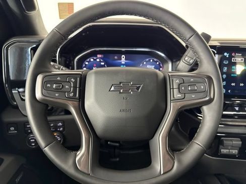 Used 2026 Chevrolet Silverado 2500 ZR2 AWD/4WD image 18