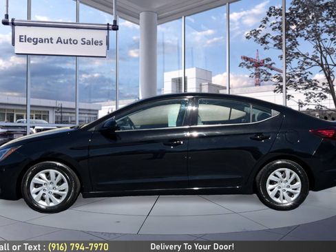 Used 2019 Hyundai Elantra SE FWD image 8