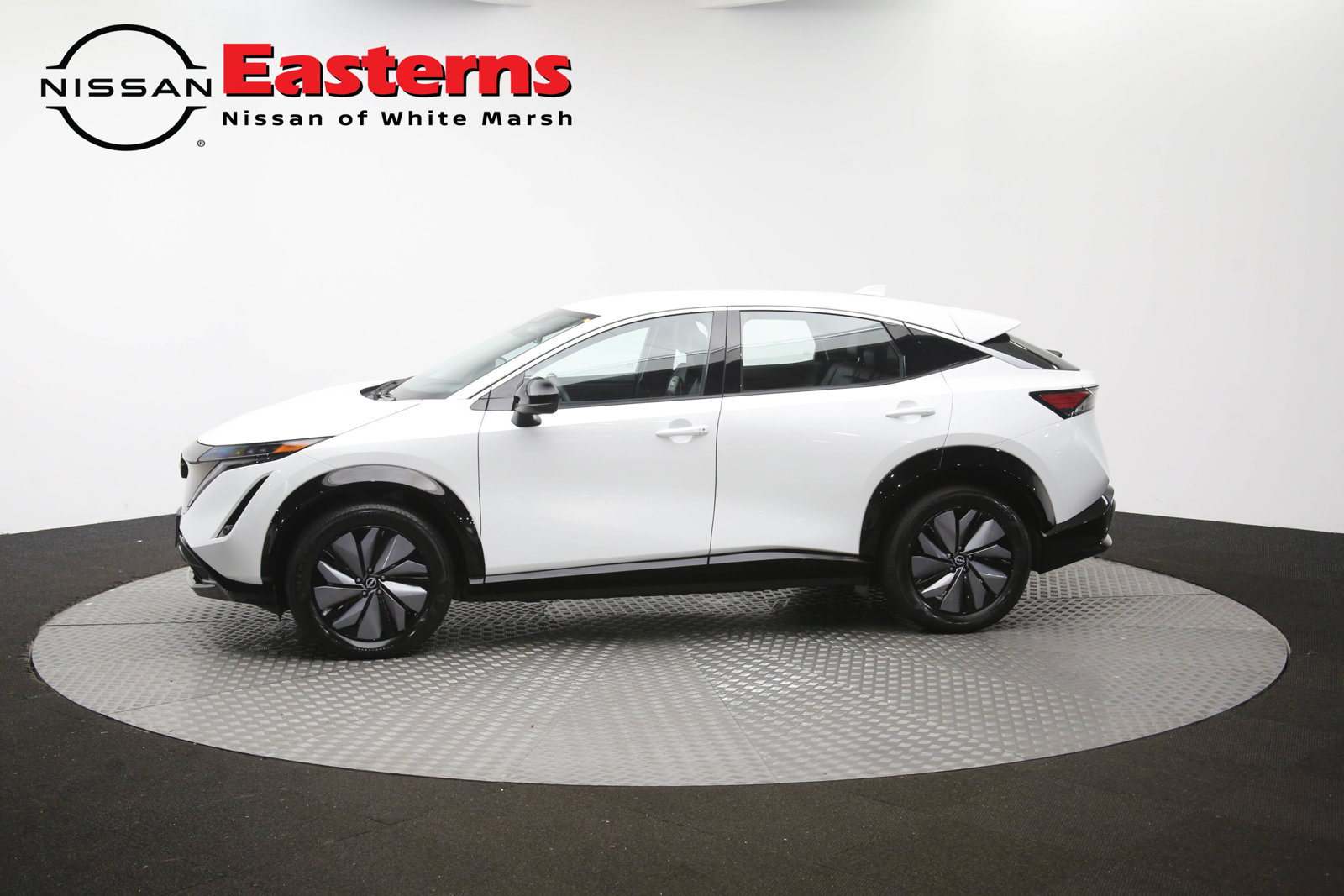 Used 2024 Nissan Ariya FWD image 64