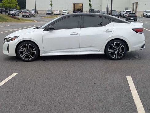 Used 2024 Nissan Sentra SR FWD image 7