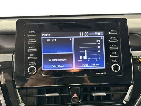 Used 2024 Toyota Camry SE image 11