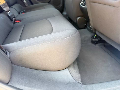 Used 2024 Chevrolet Malibu LT FWD image 24