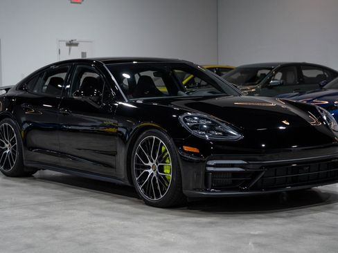 Used 2021 Porsche Panamera Turbo S image 14