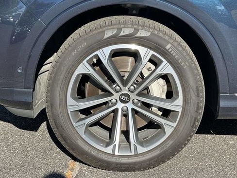 Certified 2026 Audi Q7 2.0T Premium Plus AWD/4WD image 10