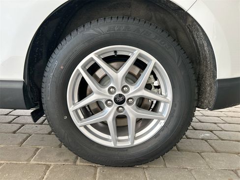 Used 2024 Ford Edge SEL image 40