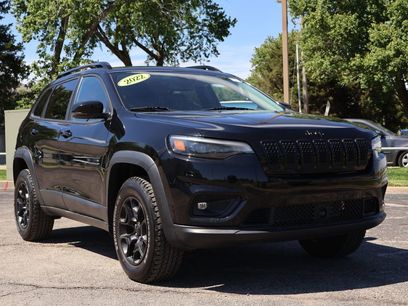 Used 2022 Jeep Cherokee Latitude w/ Sun & Sound Group