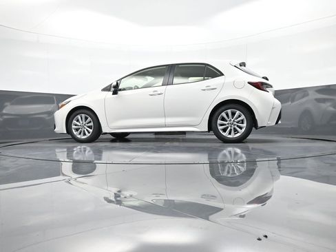 New 2025 Toyota Corolla SE image 32