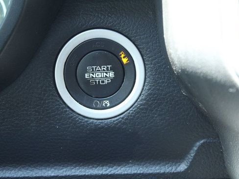 Used 2020 RAM 1500 Big Horn AWD/4WD image 18