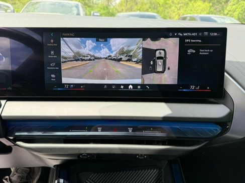 Used 2025 BMW X3 xDrive30i w/ Premium Package image 6