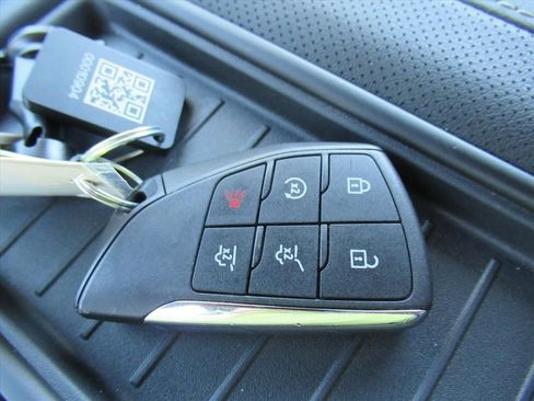 Used 2024 Chevrolet Tahoe Premier AWD/4WD image 28