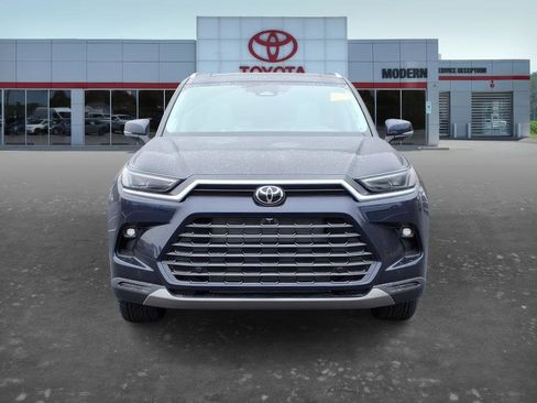 New 2026 Toyota Grand Highlander Limited image 2