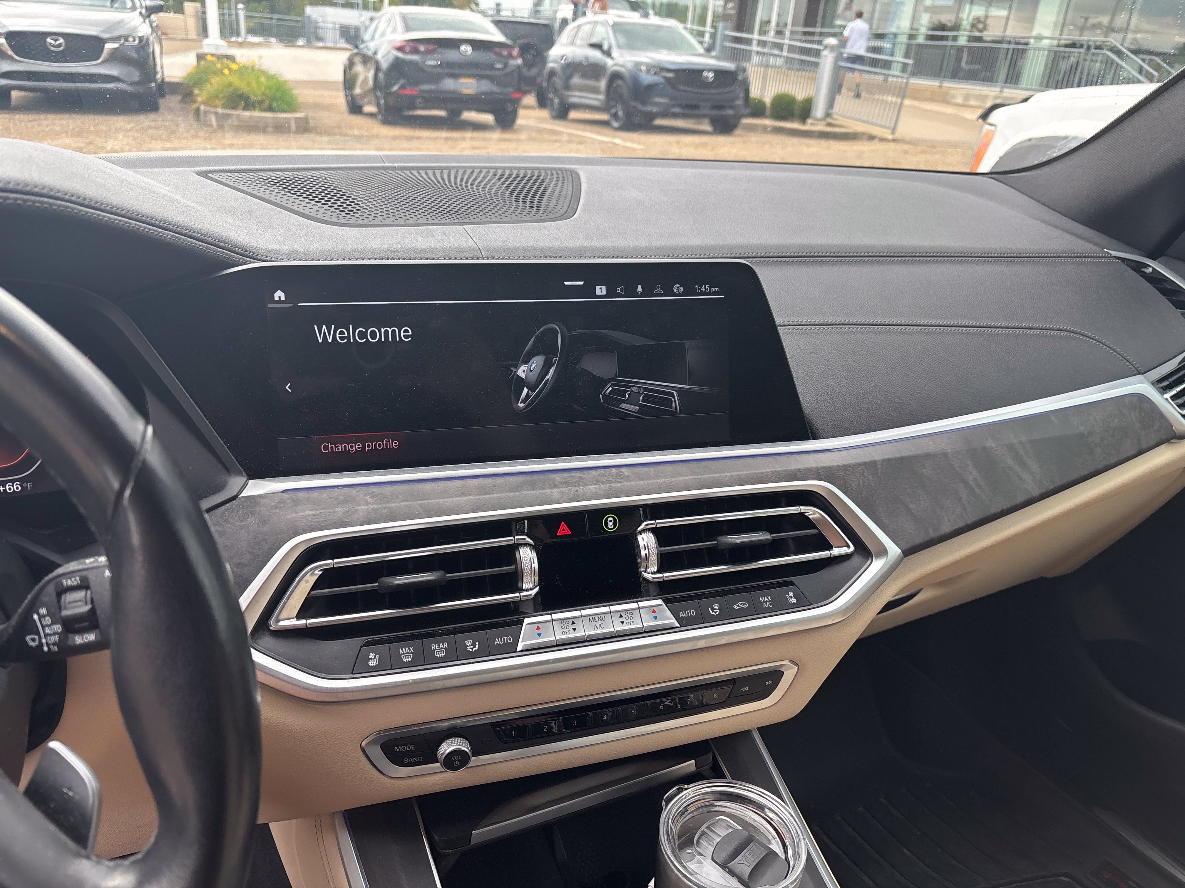 Used 2022 BMW X5 xDrive40i w/ Executive Package AWD/4WD image 11