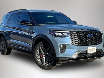 Used 2025 Ford Explorer ST-Line w/ Premium Package