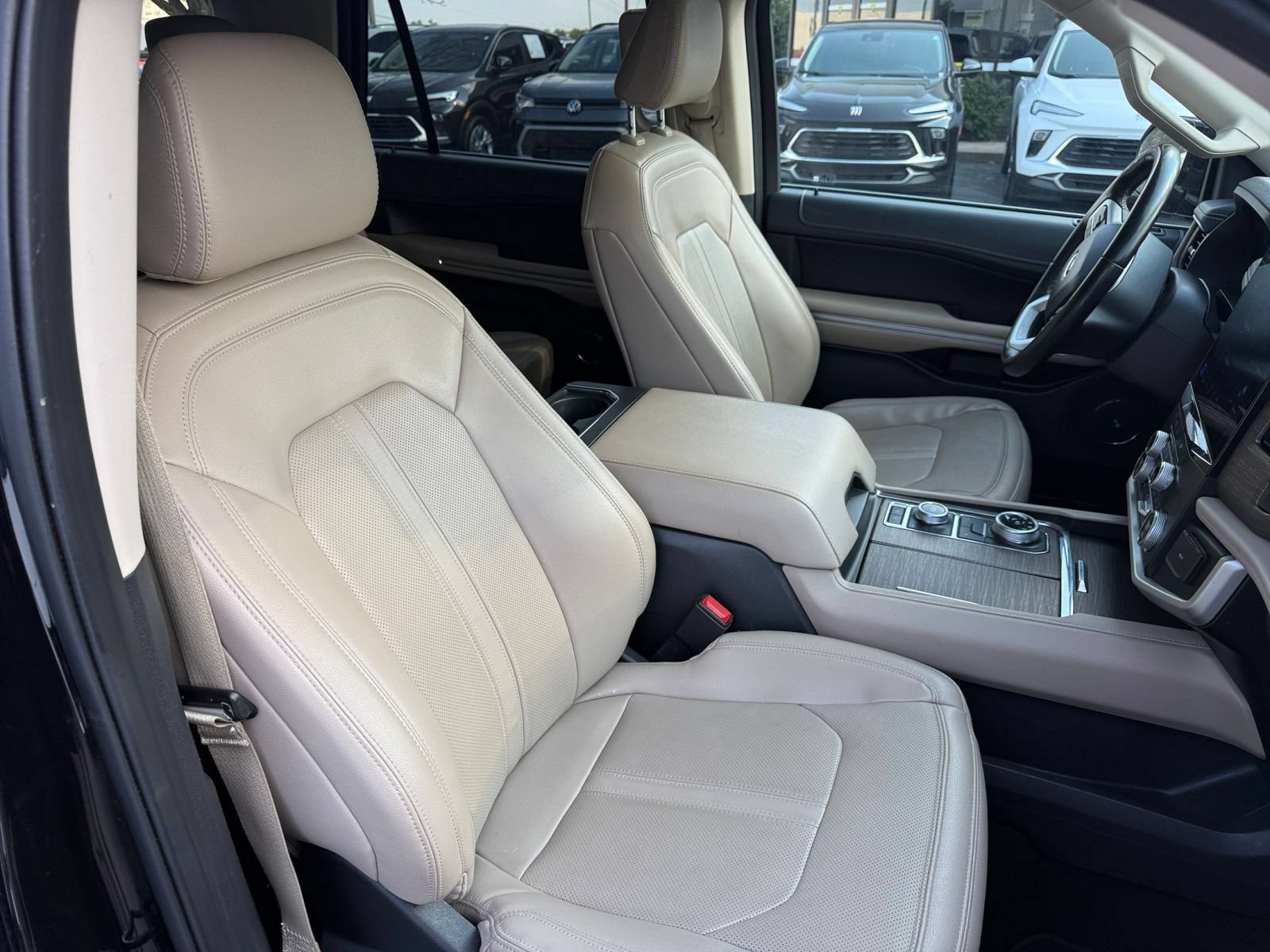 Used 2024 Ford Expedition Max Limited AWD/4WD image 40