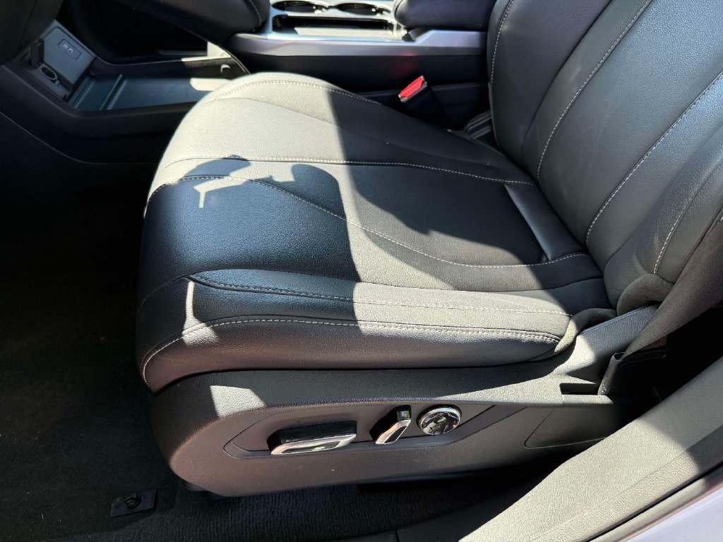 Certified 2025 Acura RDX SH-AWD image 14