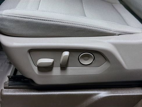 New 2026 GMC Sierra 1500 SLE w/ Preferred Package image 19