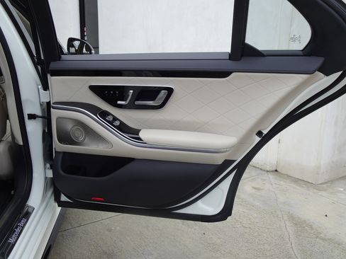 Used 2022 Mercedes-Benz S 580 4MATIC Sedan image 17