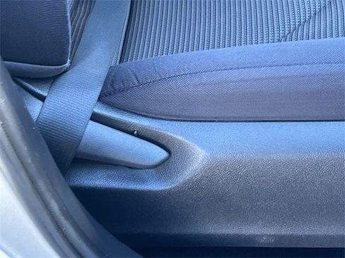 Used 2023 Toyota Highlander LE image 30