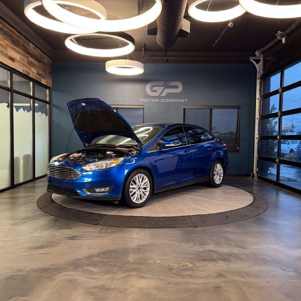 Used 2018 Ford Focus Titanium w/ Titanium Technology Package FWD image 25