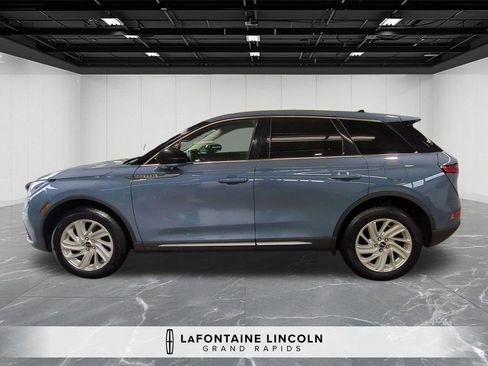 Certified 2023 Lincoln Corsair AWD image 2