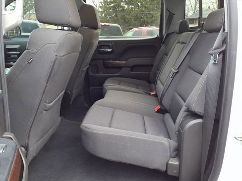 Used 2018 GMC Sierra 1500 SLE w/ SLE Value Package image 12