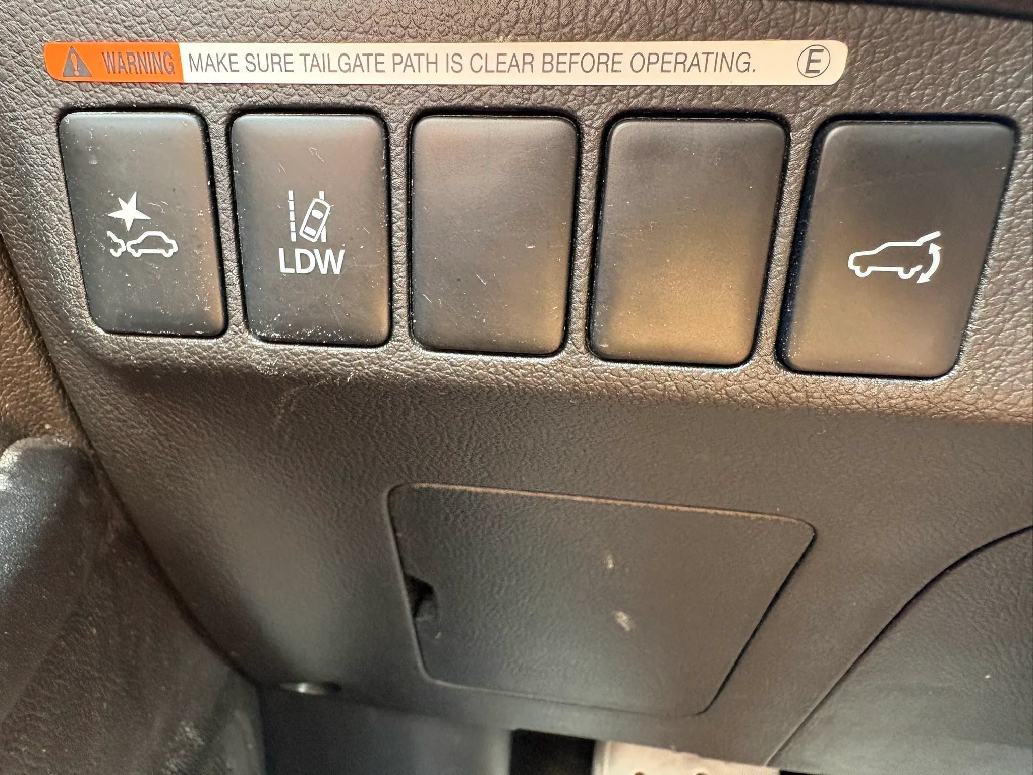 Used 2020 Mitsubishi Outlander SEL AWD/4WD image 21