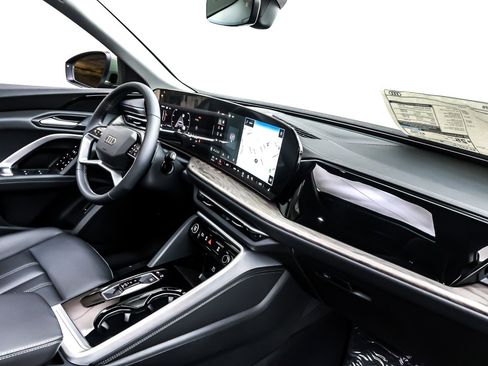 New 2025 Audi Q5 Premium image 5