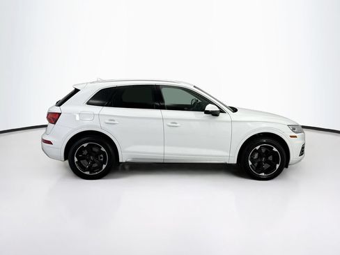 Used 2019 Audi Q5 Prestige w/ Convenience Package AWD/4WD image 4