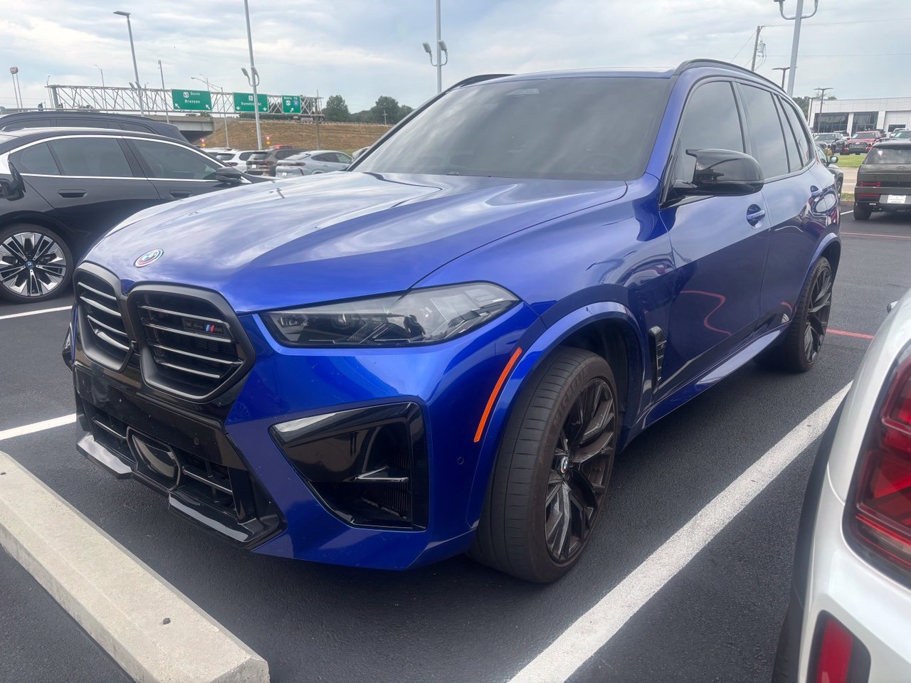 Used 2025 BMW X5 M Competition w/ Executive Package AWD/4WD image 6
