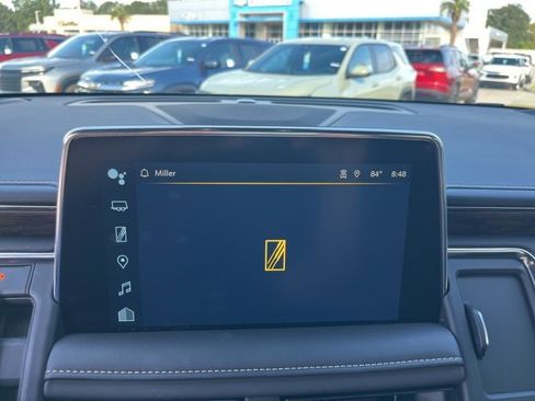 Used 2024 Chevrolet Suburban Premier image 27