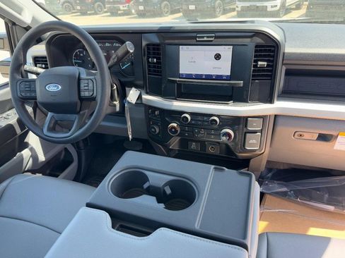 New 2026 Ford F450 4x4 Regular Cab Super Duty image 6