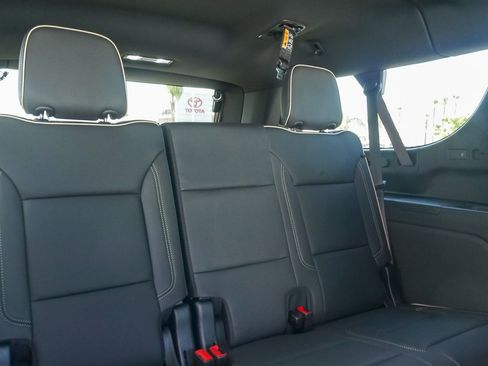 New 2026 Chevrolet Suburban Premier w/ Sun And Tow Package AWD/4WD image 16